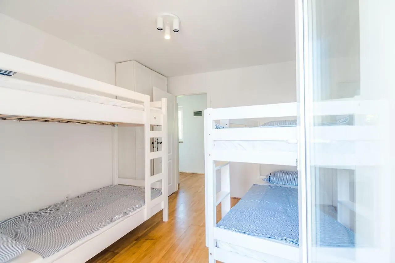 Ferienwohnung Ribar 1 Njivice 0*,